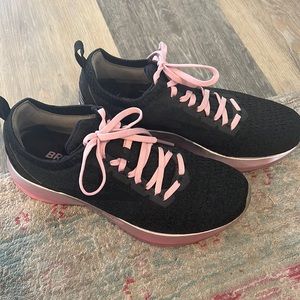 Brooks Levitate - Size 7.5